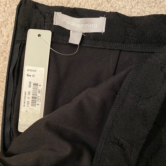 𝅺NWT Debenhams Women's Red Herring Black Polka Dot Lace Mini Skirt sz US8 - Picture 5 of 11